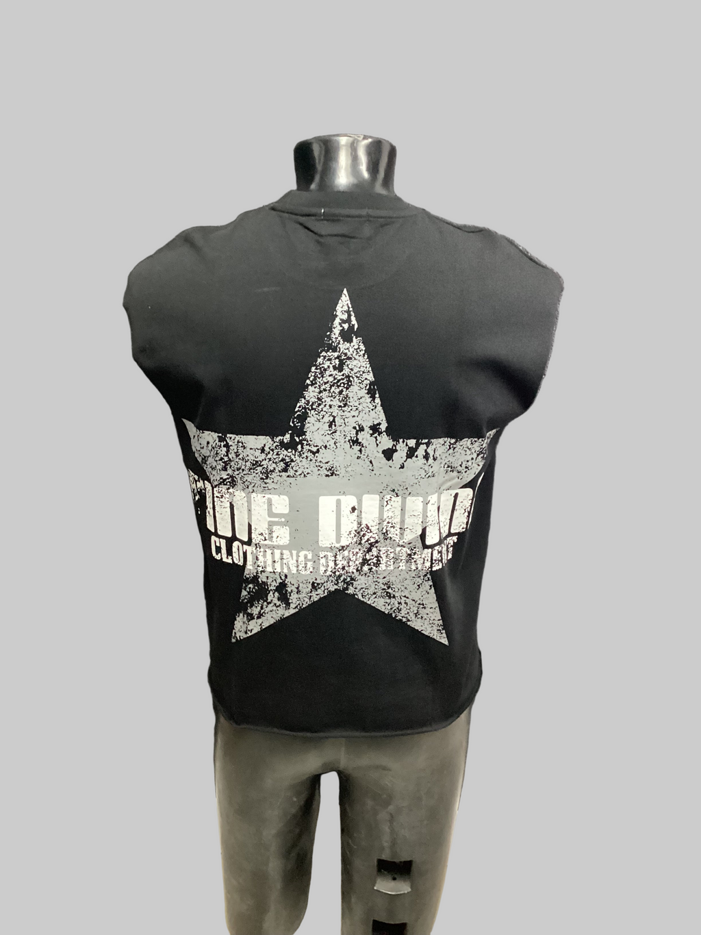 Fine Divine “Sleeveless T-Shirt”