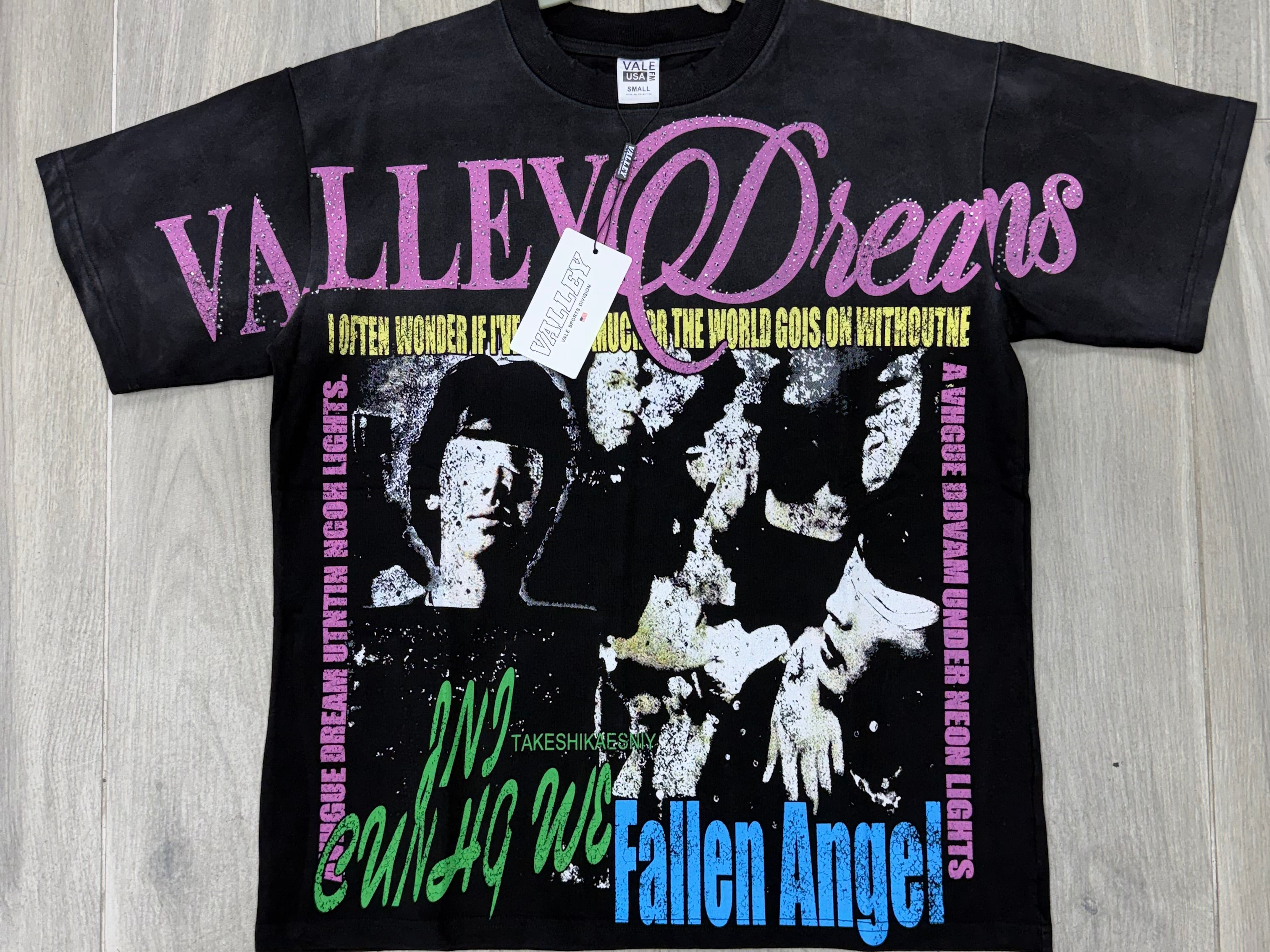 Vale Graphic Tee