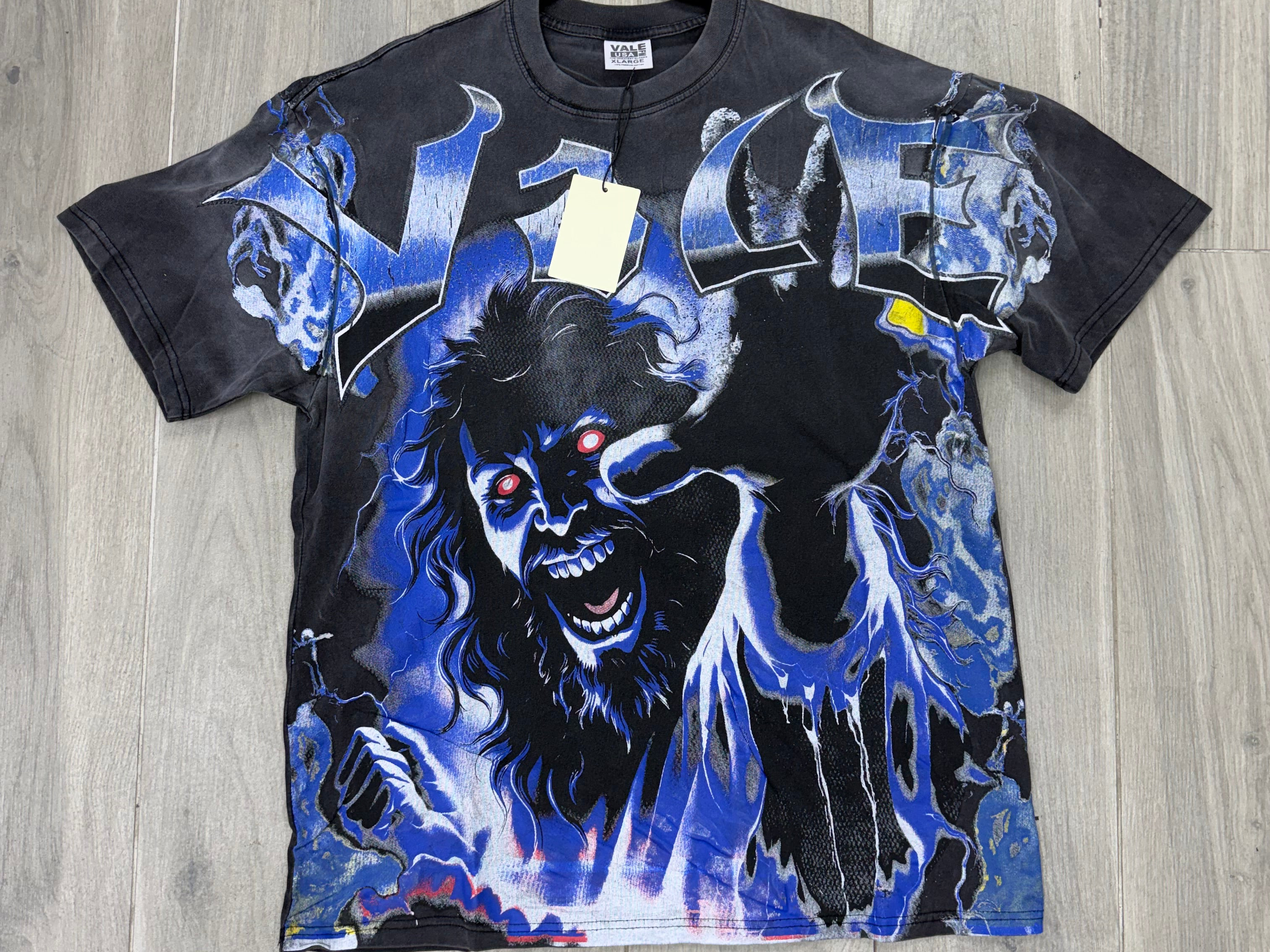 Vale Graphic Tee